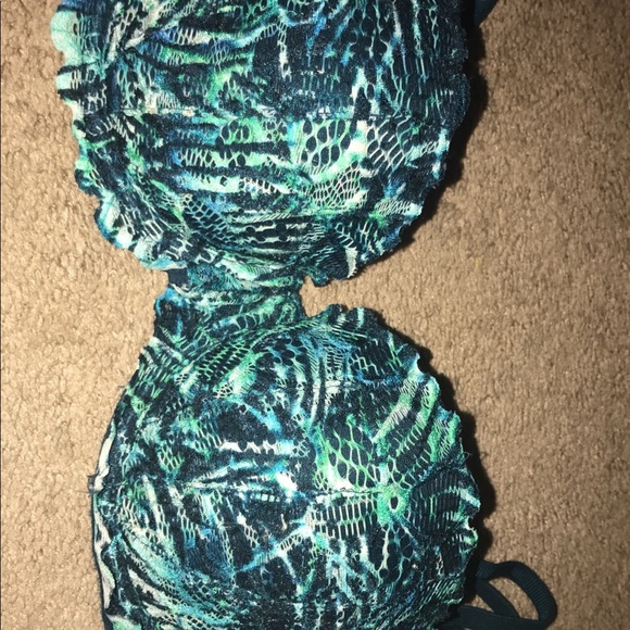 PINK Bras NWOT - Picture 2 of 4